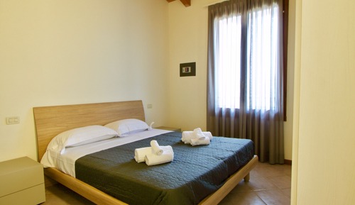 Panoramic Apartment, 2 Bedrooms, Terrace, Pool View