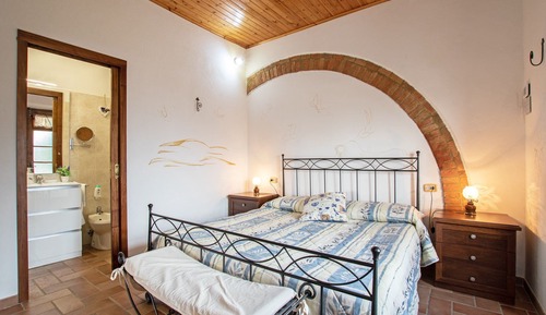 Romantic Apartment, 1 Bedroom, Kitchen, Hill View