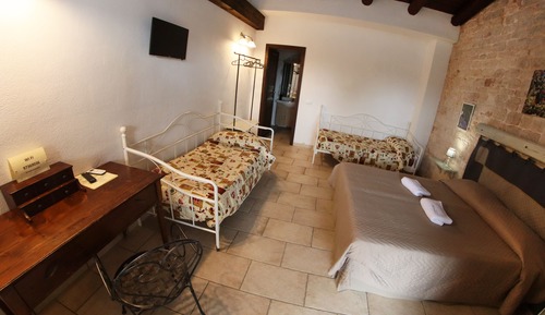 Classic Quadruple Room