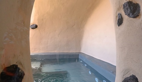 Exclusive Suite, Jetted Tub