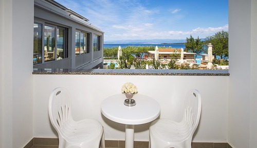 Standard Double Room, Balcony, Park View