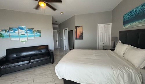 Signature Room, 1 Bedroom, Balcony, Pool View