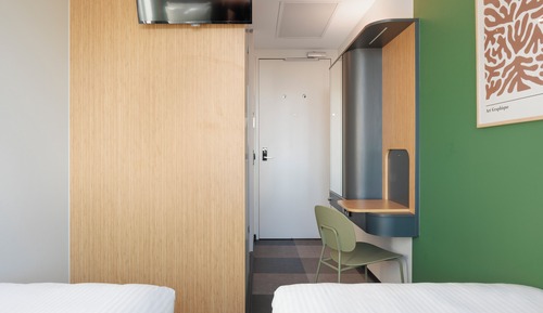 Standard Twin Room