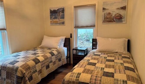 House, 4 Bedrooms, Lake View