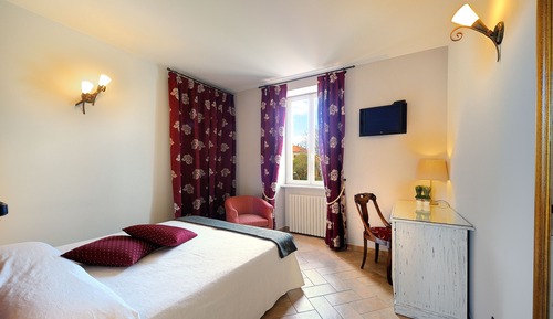Traditional Suite (Classic)