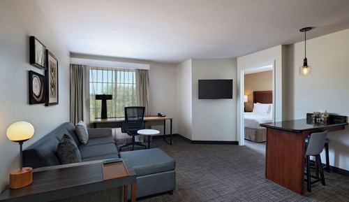 Studio Suite, 1 Bedroom, Non Smoking (Mobility/Hearing Access, Roll-in Shwr)