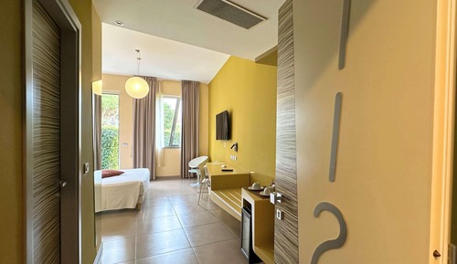Superior Room, 1 King Bed, Garden Area (Eco-Friendly)