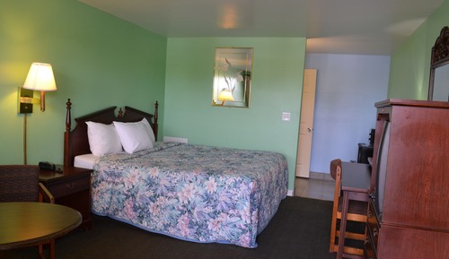 Standard Room, 1 King Bed, Non Smoking