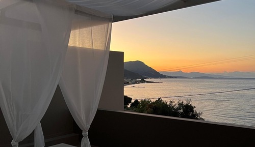 Premium Villa Sea View with Private Hot-Tub and Heated Pool