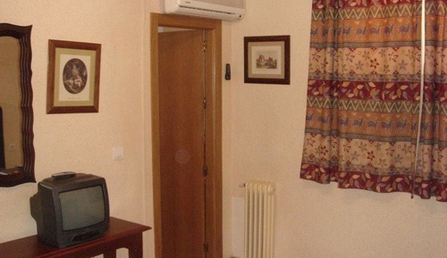 Economy Twin Room, No View