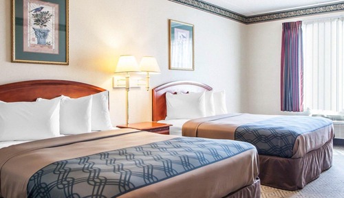 Room, 2 Queen Beds, Accessible, Non Smoking