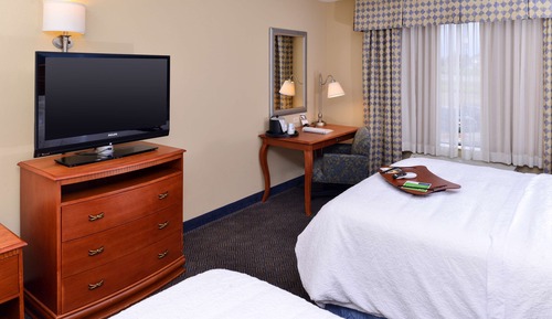 Two queen beds non smoking