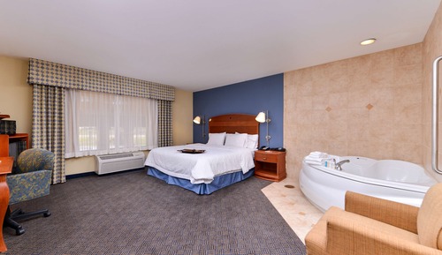 Suite, 1 King Bed, Non Smoking
