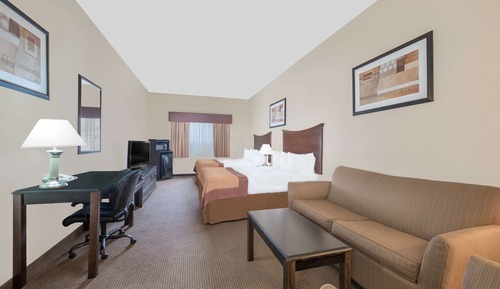 Suite, 2 Queen Beds