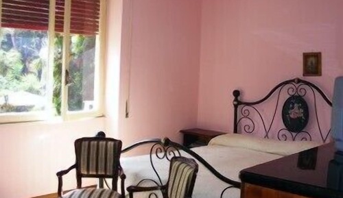 Double Room, Shared Bathroom