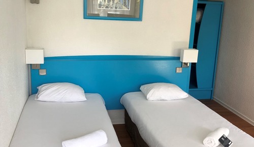 Standard Room, 2 Twin Beds