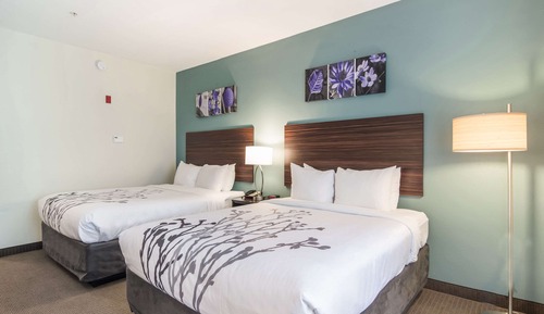 Standard Room, 2 Queen Beds, Non Smoking