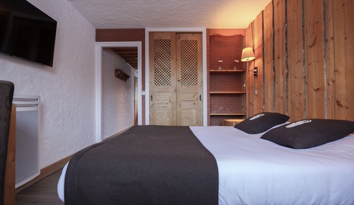 Superior Triple Room (Mont Blanc)