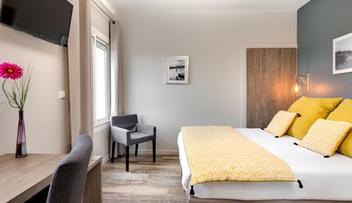 Double Room, Pool View