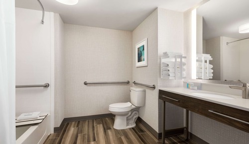 Room, 2 Queen Beds, Accessible, Non Smoking