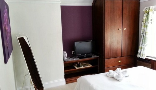 Double Room, Ensuite (ROOM 2)
