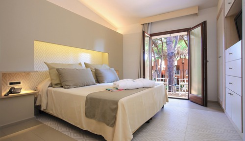 Junior Suite (with Whirlpool)