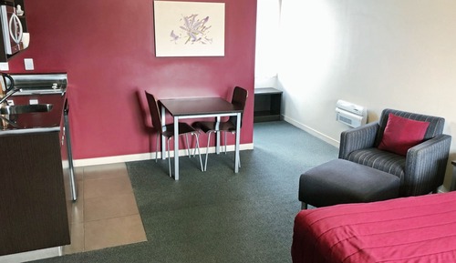 Executive Studio with Spa Bath and Kitchenette