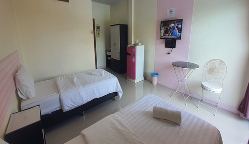 Standard Twin Room, Private Bathroom