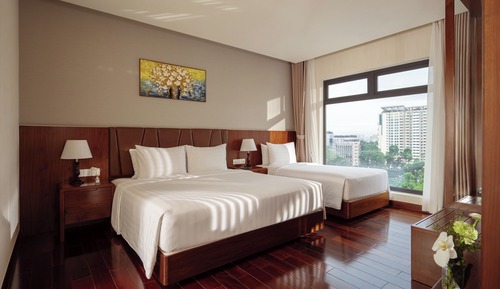 Orchids Suite with City View