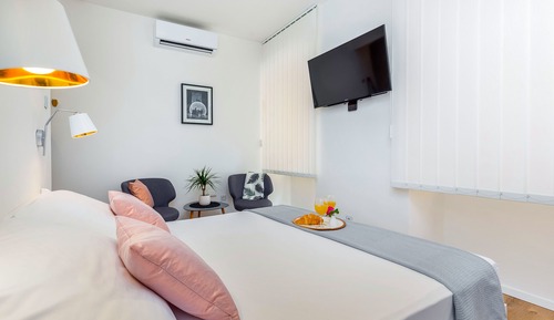 Romantic Apartment, 1 Queen Bed, Non Smoking, Kitchenette