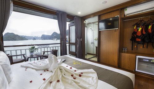 Deluxe Balcony Room