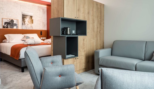 Family Room, 1 Queen Bed, Non Smoking (with Sofabed)