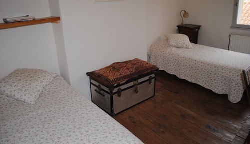 Twin Room (Suite 2)