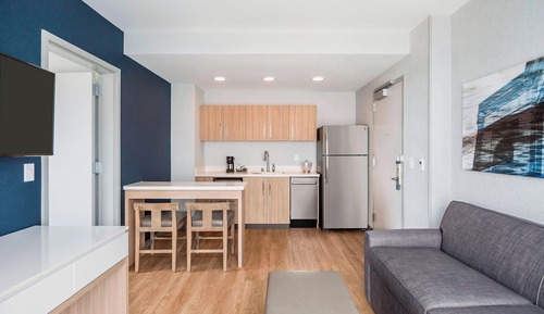Suite, 1 Bedroom (Mobility Accessible, Tub)