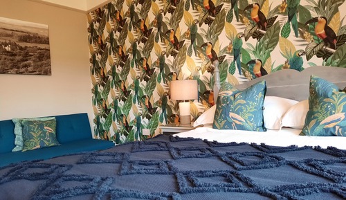 Superior King Room 