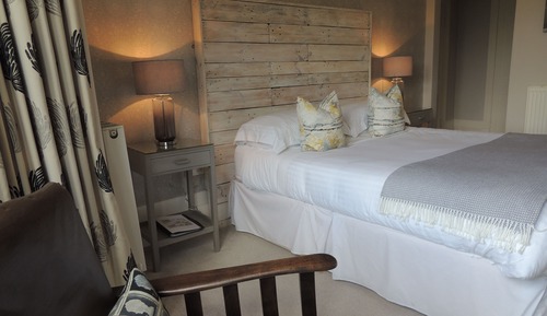Superior King Room 