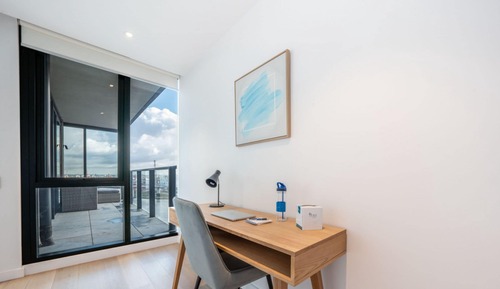 Two-Bedroom Two-Bathroom + Study Apartment with Harbour View