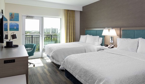 Room, 2 Queen Beds, Balcony