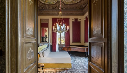 Royal Room