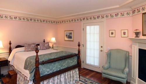 Superior Double Room, Ensuite, Courtyard View (Carriage House 2)