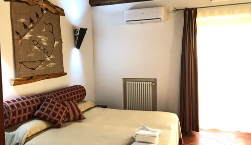Basic Double Room, Pool Access, Park View (001)