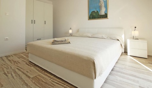 Apartment, 1 Queen Bed with Sofa bed, Garden View