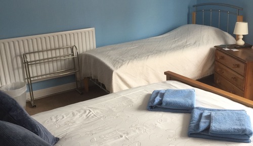 Family Room, Ensuite (2nd Floor)