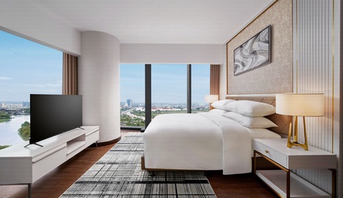 Deluxe Room, 1 King Bed, Non Smoking