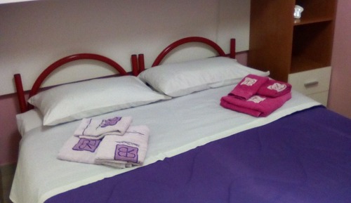 Double or Twin Room (Viola)