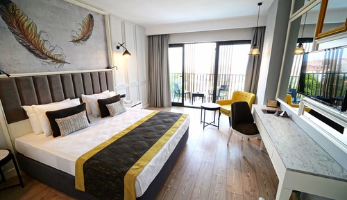 Economy Room
