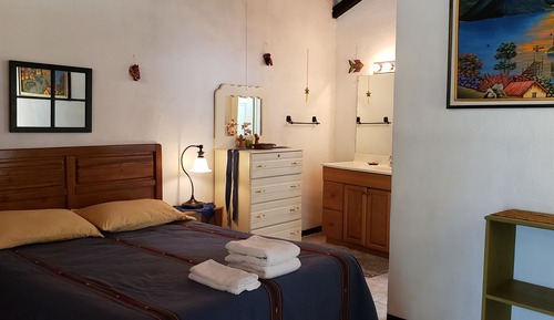 Deluxe House, 1 Queen Bed