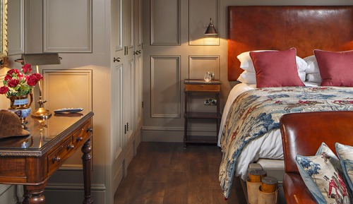 Deluxe Double Room (2)