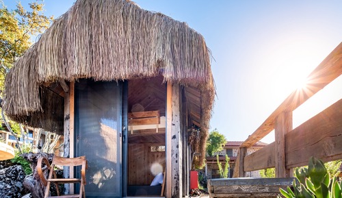 Economy Cabin (BUGDAY AMBARI)