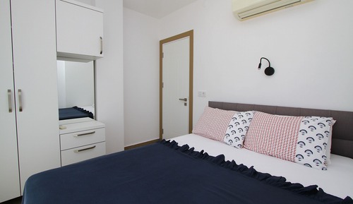Romantic Apartment, 1 Double Bed with Sofa bed, Sea View